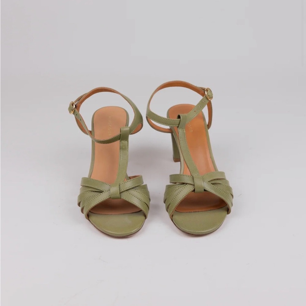 Rivecour No 22 Olive Sandals | Good Condition